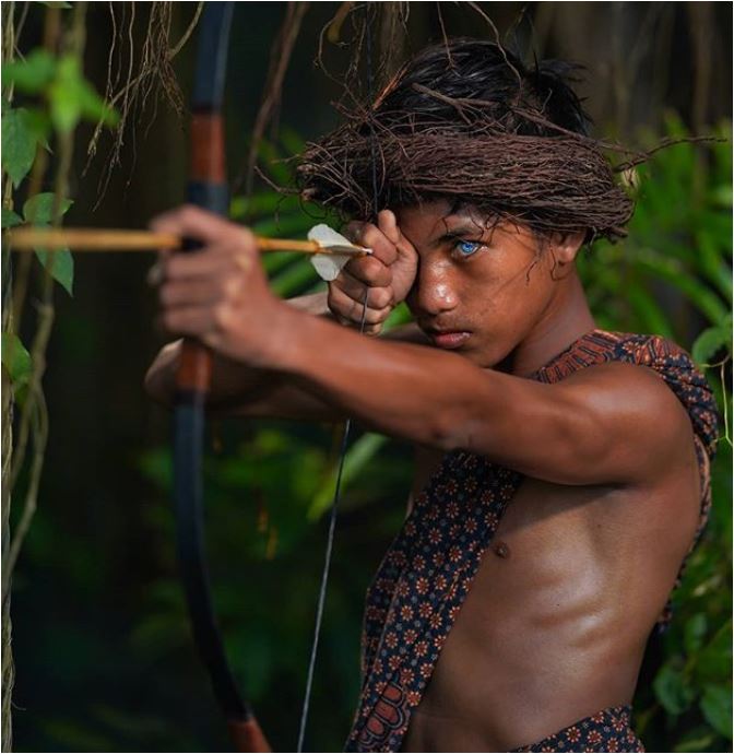 Fotógrafo Viaja A Indonesia Y Encuentra Una Tribu Nunca Antes Vista De ...